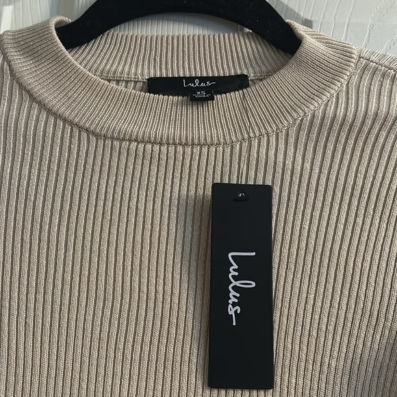 LULUS ribbed open back sweater - Picture 3 of 5